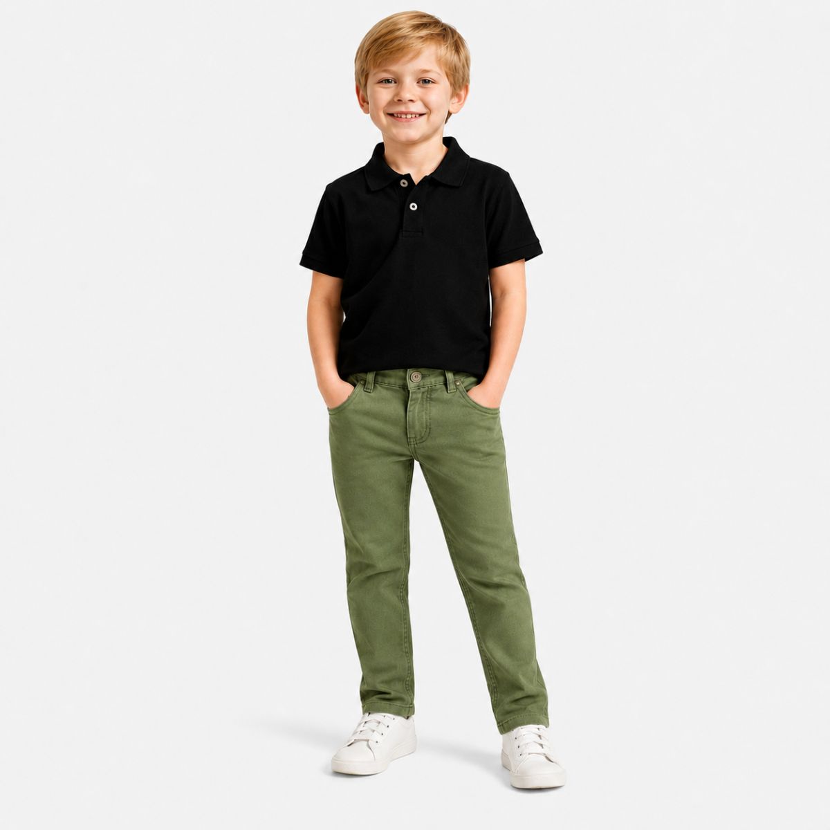 Tamanho: 6 / Cor: Verde Militar