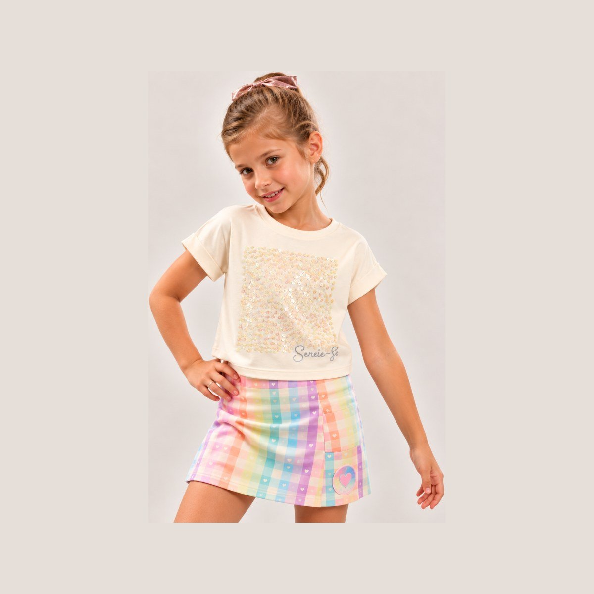 Tam 8 / Short-saia multicolorido + Blusa Marfim Fakini