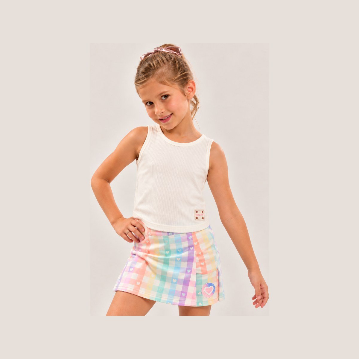Tam 8 / Short multicolorido + regata Marfim