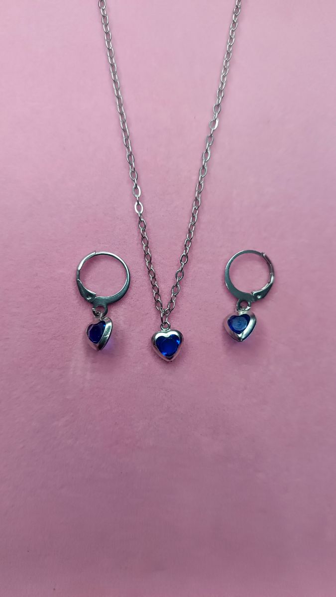 Conjunto azul escuro