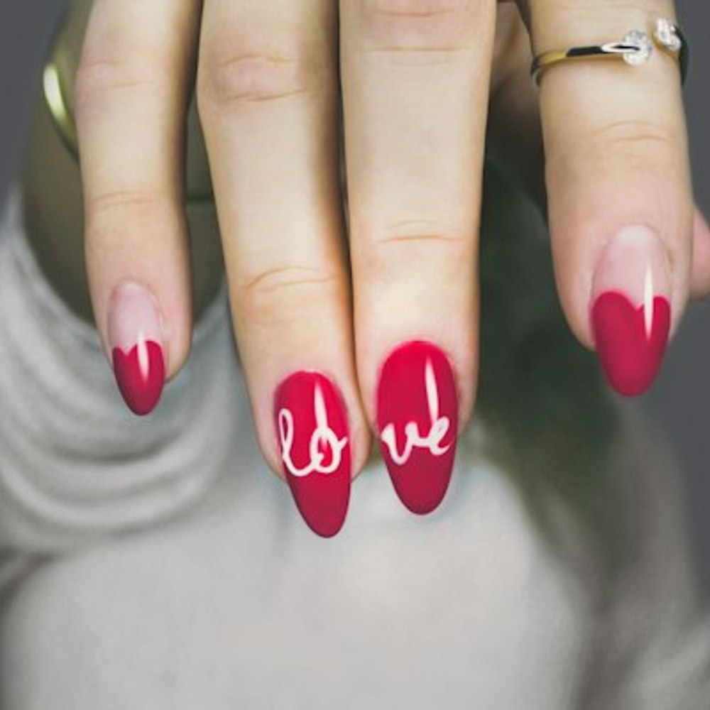 Esmaltação Vermelho Chic & Nail Art Love
